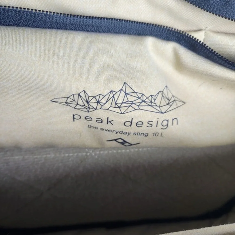 Peak Design Everyday Sling 10L Black Camera Messenger Bag V1 BEDS-10-BK-1